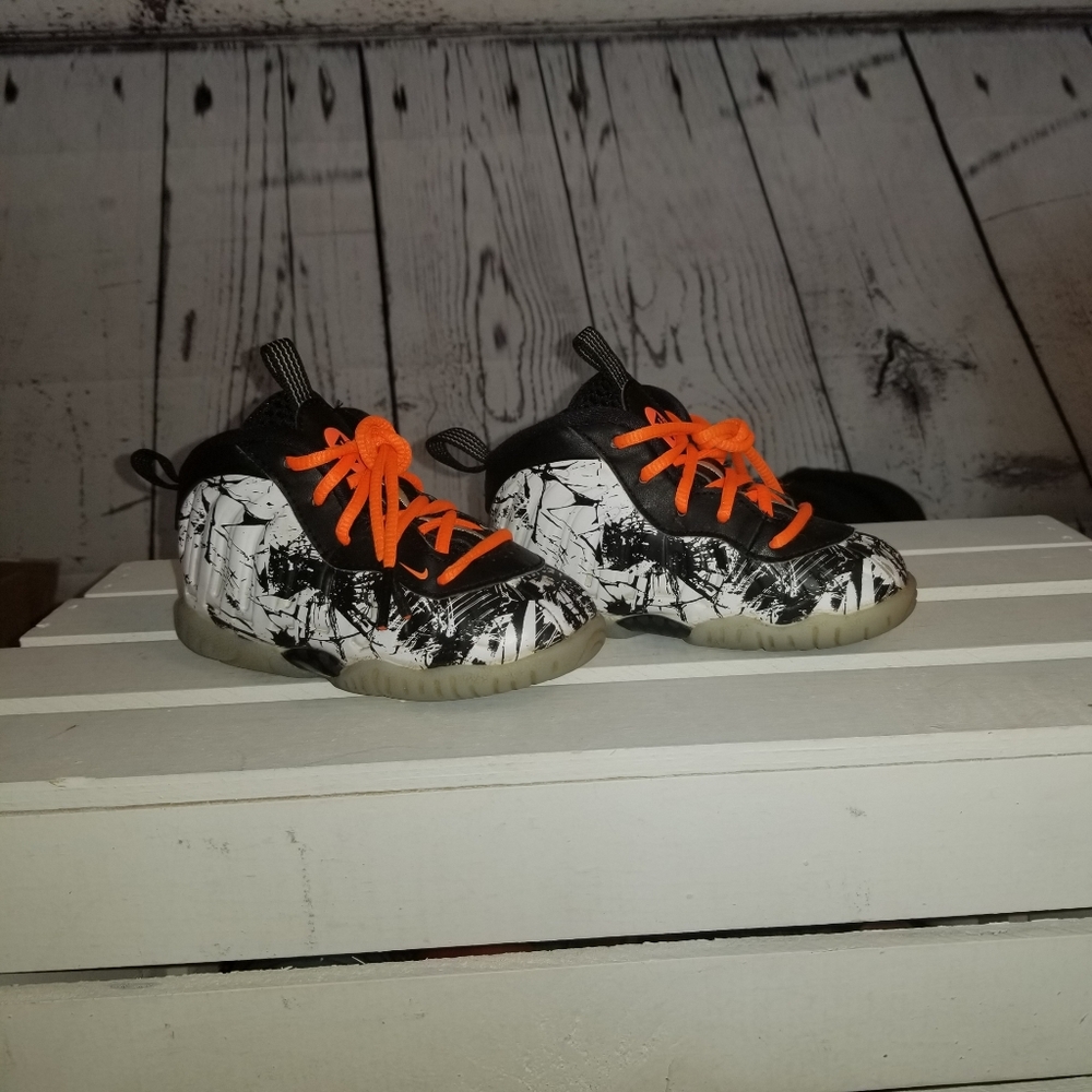 Nike air Foamposite "shattered backboard"